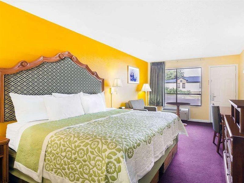 Days Inn Jacksonville Buitenkant foto